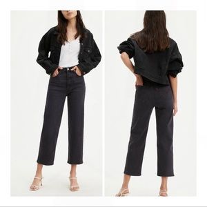 LEVI’S Ribcage Straight Ankle Super High Rise In Black